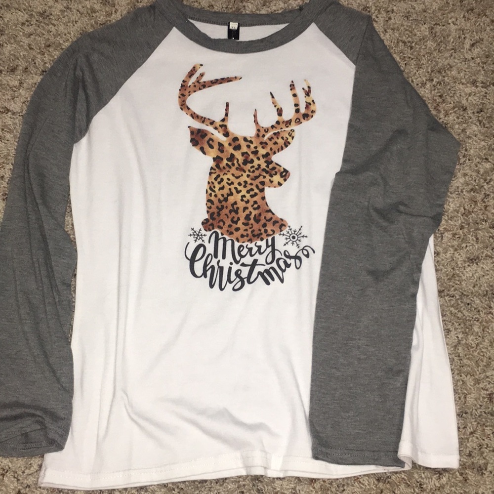Deer Tee♥️♥️